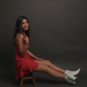 Meet your Posher, Monique